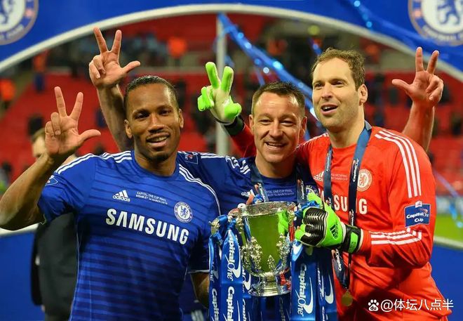 关于德罗巴在巴塞罗那比赛中出色发挥，败北引发热议！比赛高潮迭起的信息星空体育